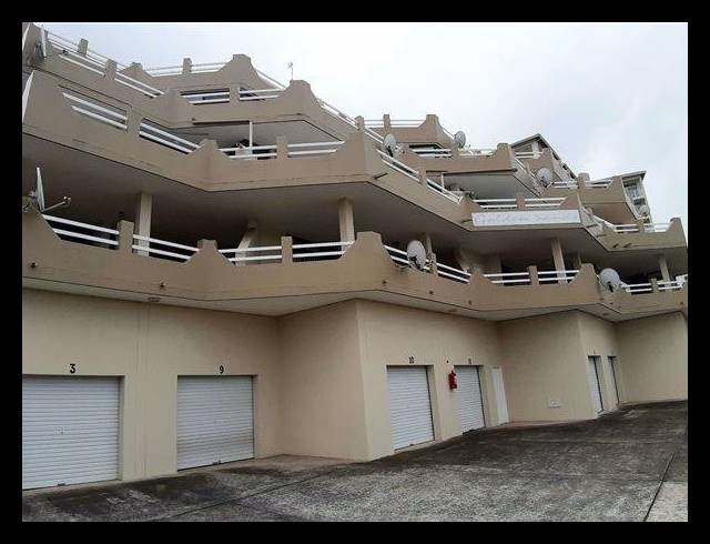 3 BEDROOM APARTMENT FOR SALE IN MARGATE BEACH